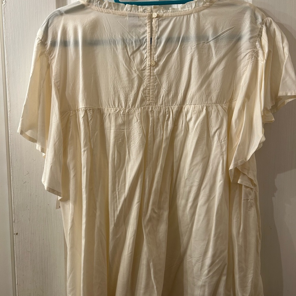 Off white Top - Picture 2 of 5